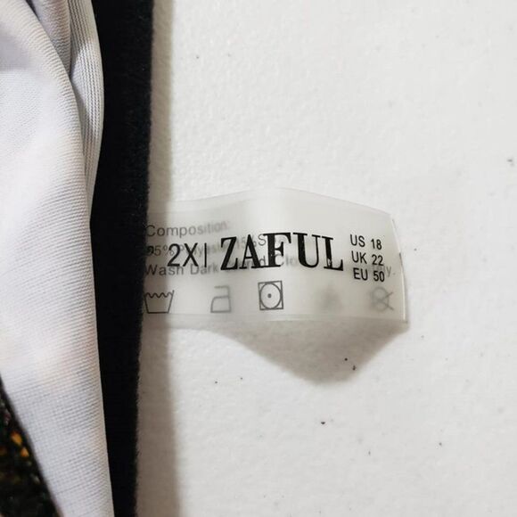 Zaful Yellow Black Bandeau Top Sunflowers Stretch Padded Elastic Size 18 NWOT - Picture 3 of 8